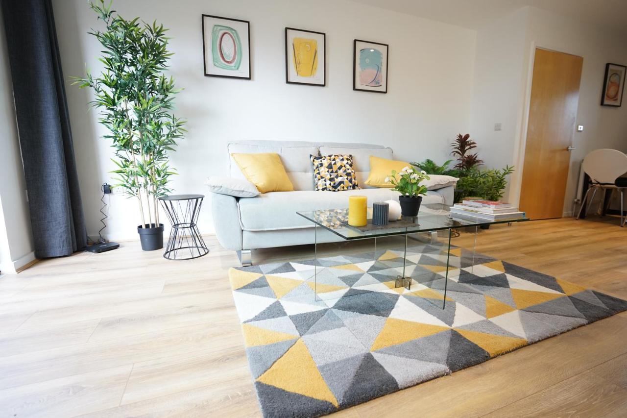 Perfectly Located Stunning Apartment London Eksteriør bilde